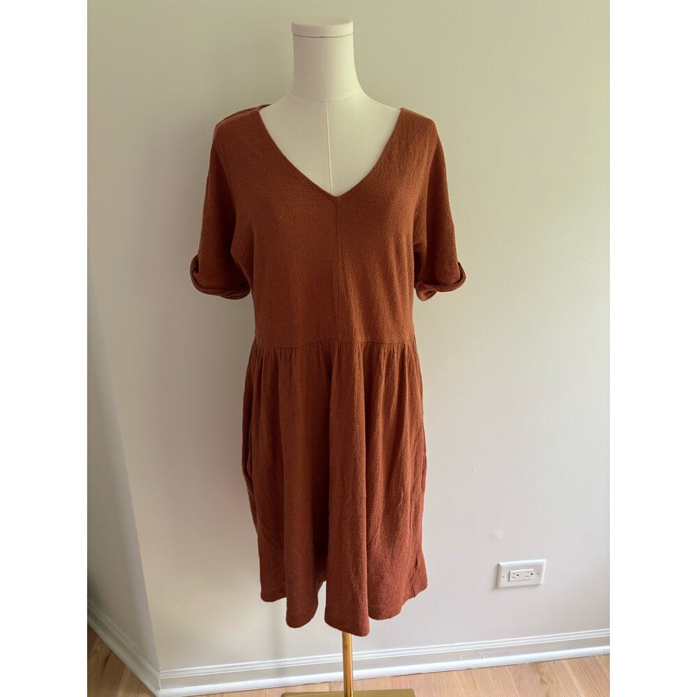 UpWest  Perfect V- neck  Dress Copper Small